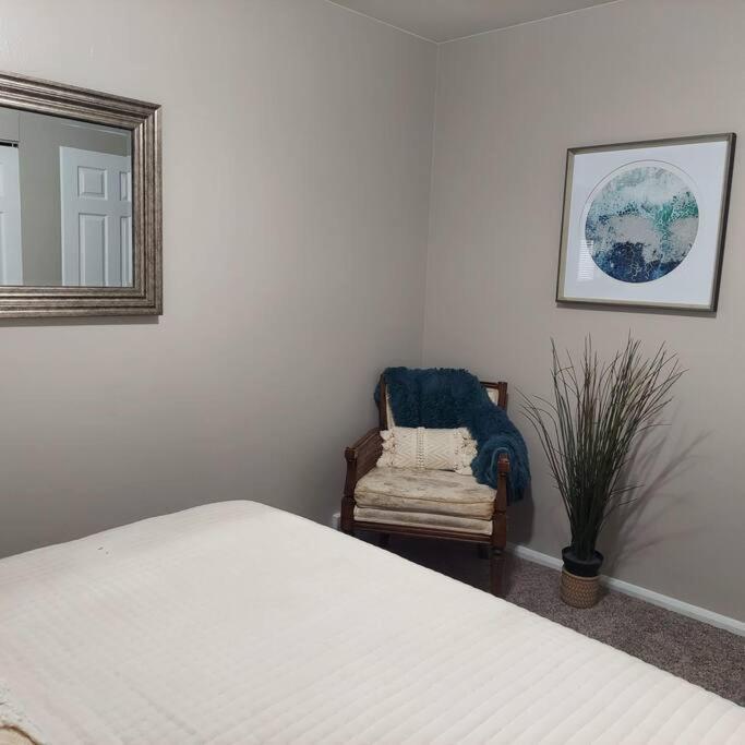 Cheerful 3 Bedroom House. Great Location Colorado Springs Exterior foto